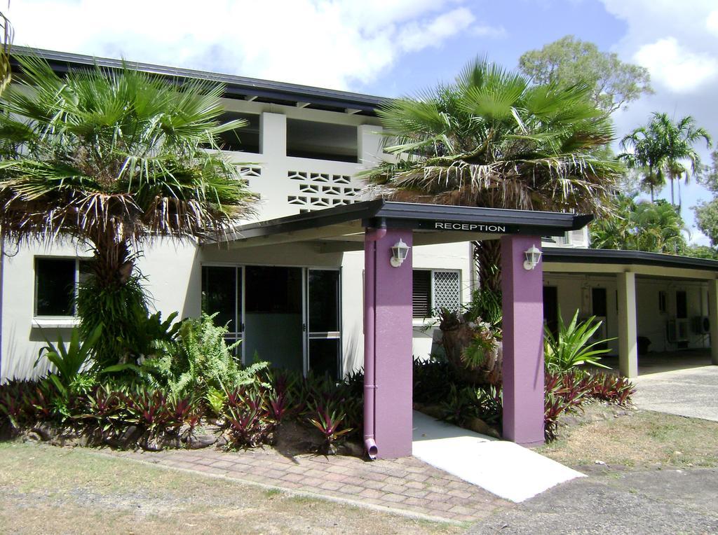 Bramston Beach Motel エクステリア 写真