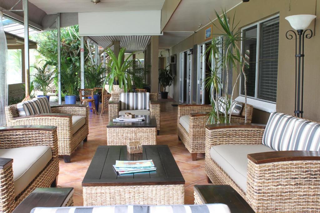 Bramston Beach Motel エクステリア 写真