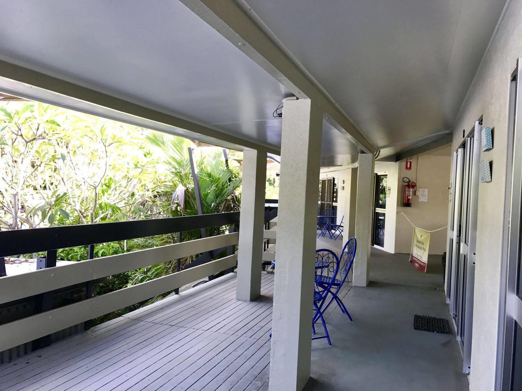 Bramston Beach Motel エクステリア 写真